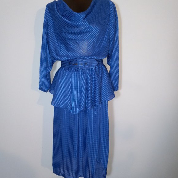 Cowl-neck chiffon dress with peplum & dolby sleeves, vintage 1970s-1980s - Picture 11 of 16